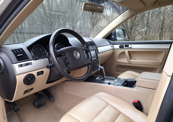 Volkswagen Touareg cena 61850 przebieg: 169000, rok produkcji 2009 z Wrocław małe 92